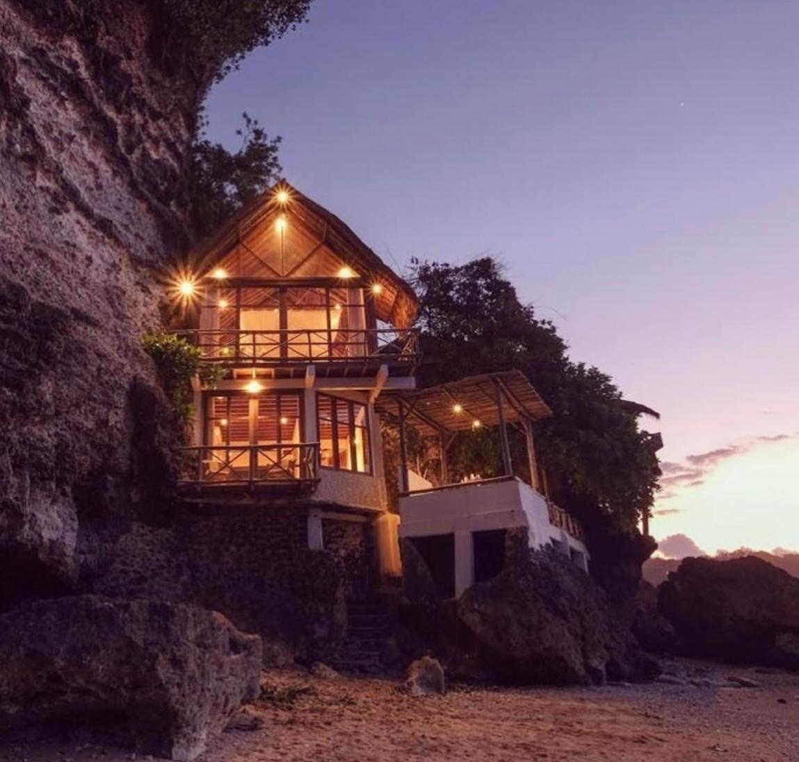 Surf Shack Villa *